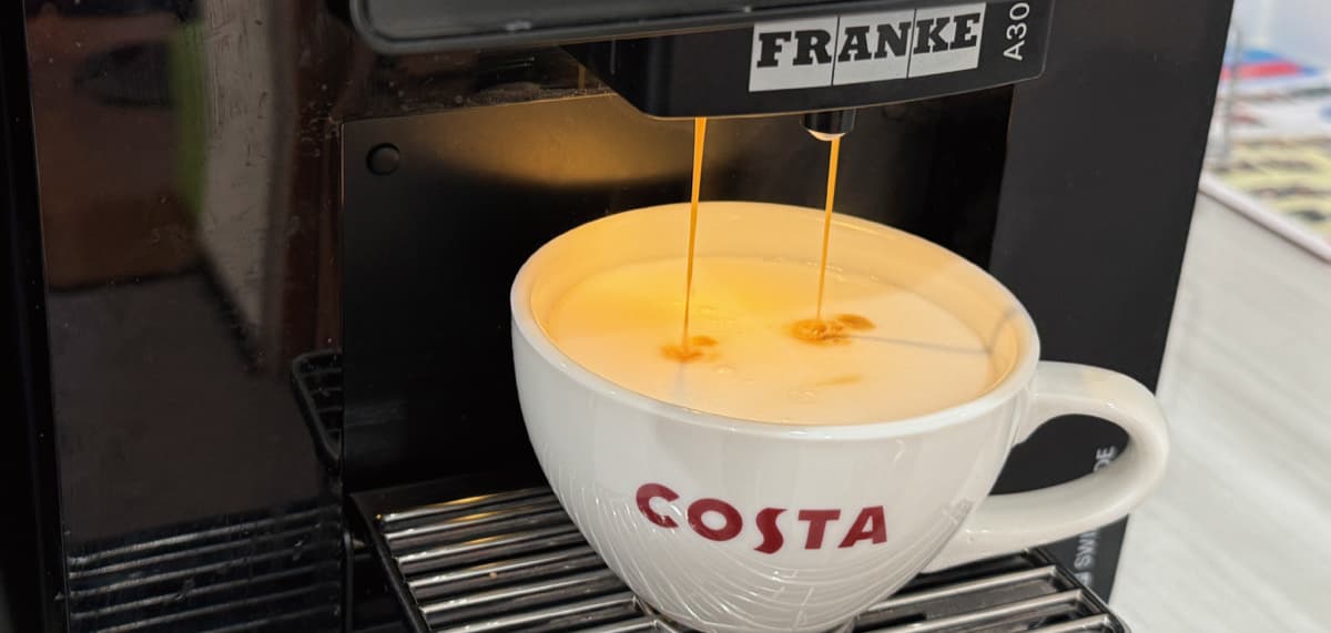 COSTA coffee machine: unlimited freshly ground coffee